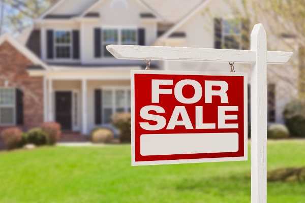 Here's how not to lose money when you're selling your home.